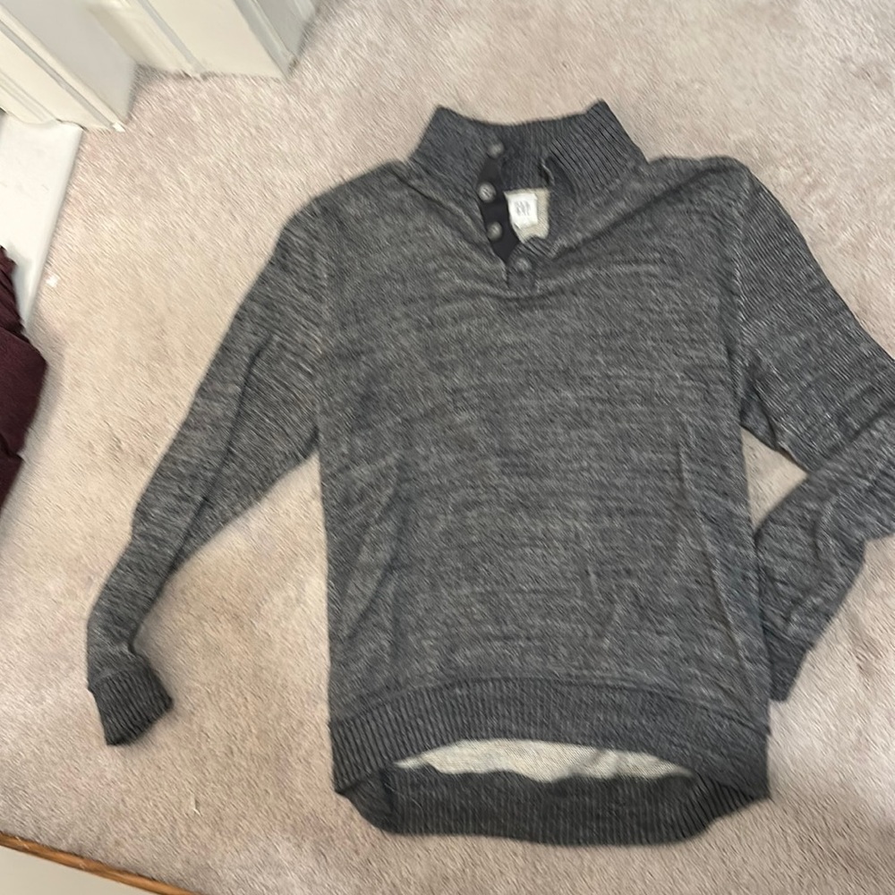 GAP MENS SWEATER